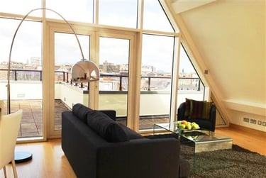 2 bed flat, Murton House, City Centre, Newcastle, NE15JQ - Image 2